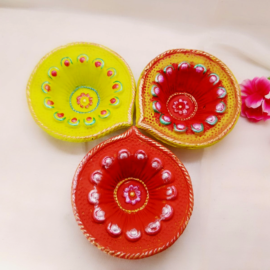 Terracotta Diya - Big Floral Designer Diya - Ahaeli