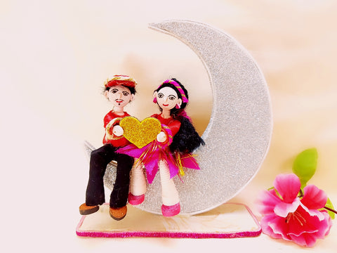 Miniature - Quilled Couple Sitting On Moon - Ahaeli